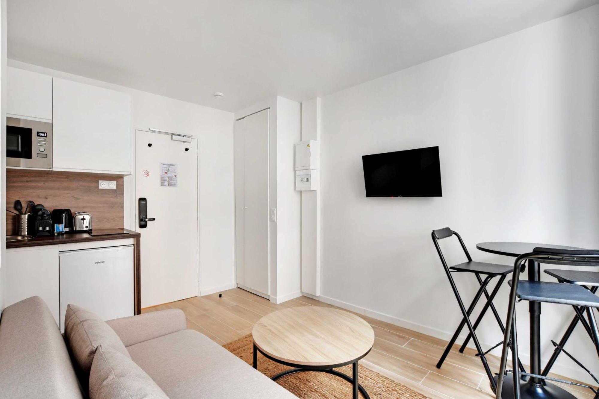 Newly Renovated Appartements Residence Republique Paris Exterior photo